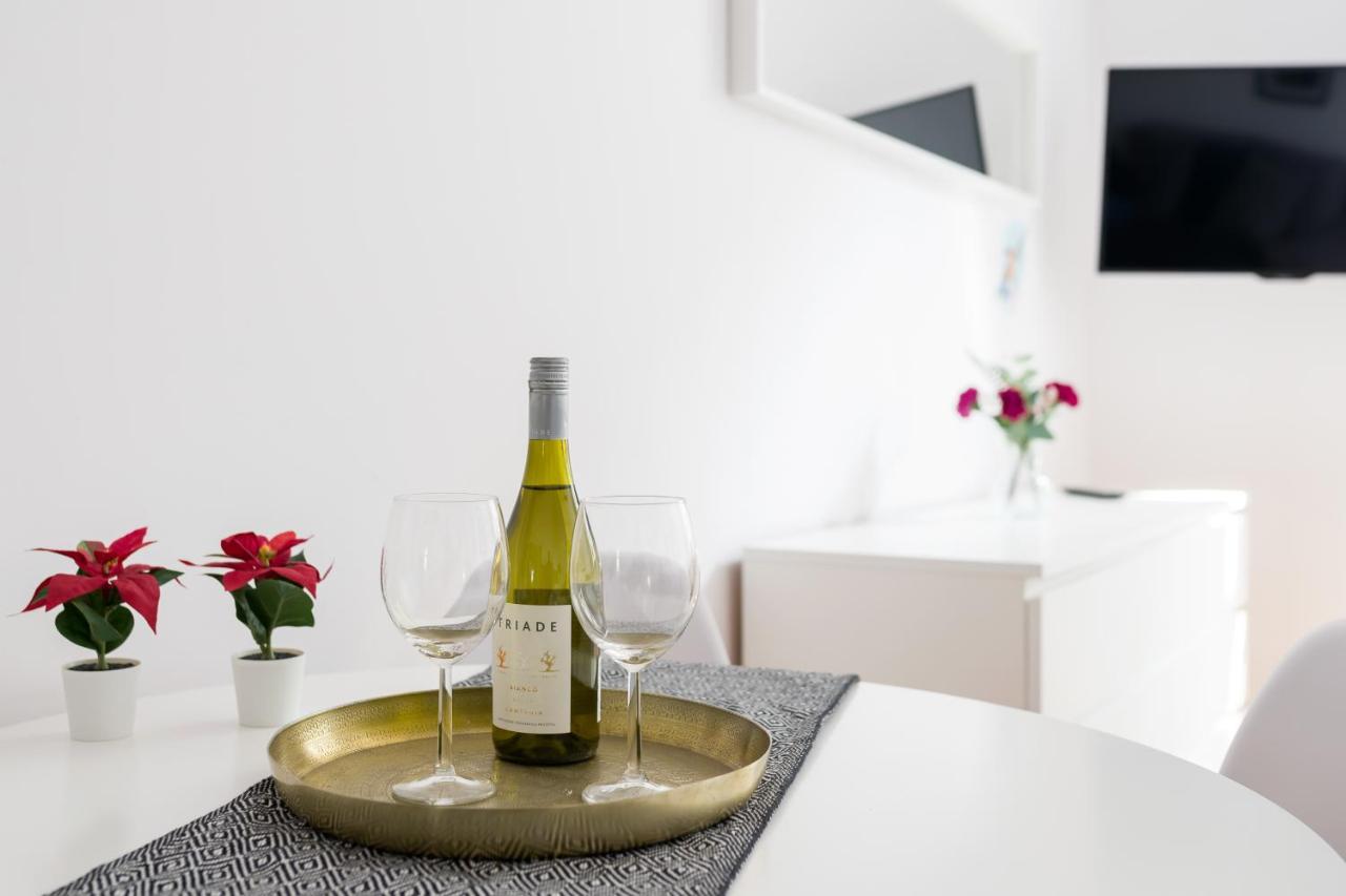 Discover Krakow Apartments - 5 Borowickiej St - Studio Next To Opera And Unity Centre Exterior foto