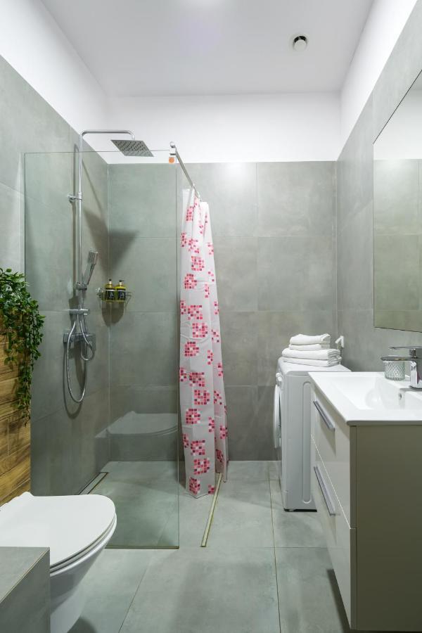 Discover Krakow Apartments - 5 Borowickiej St - Studio Next To Opera And Unity Centre Exterior foto