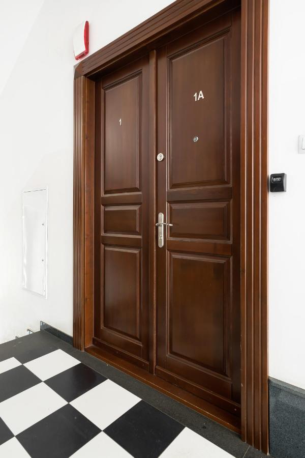 Discover Krakow Apartments - 5 Borowickiej St - Studio Next To Opera And Unity Centre Exterior foto