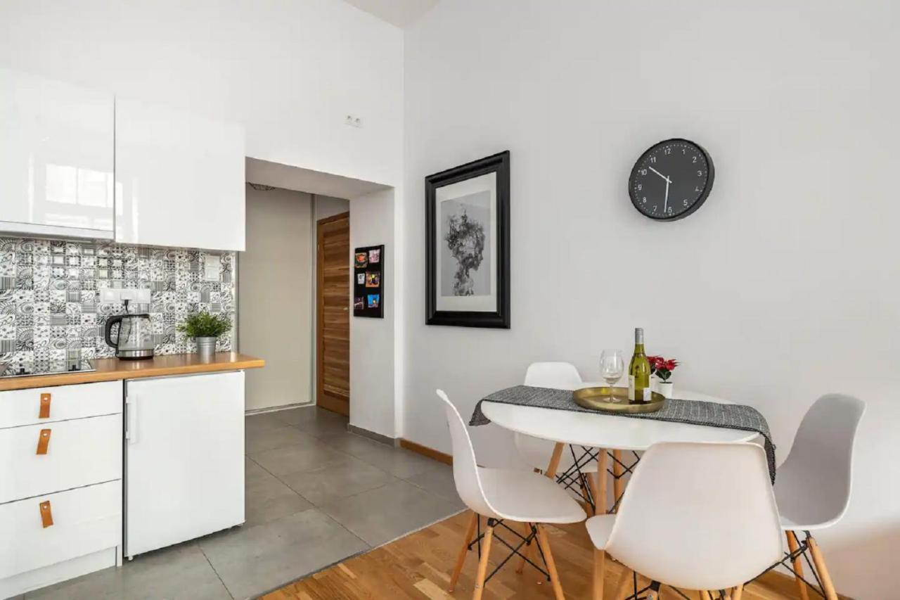 Discover Krakow Apartments - 5 Borowickiej St - Studio Next To Opera And Unity Centre Exterior foto